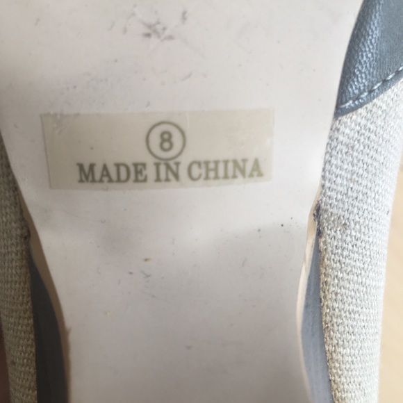 Gray ankle laced up heeled booties 8 - Picture 3 of 4